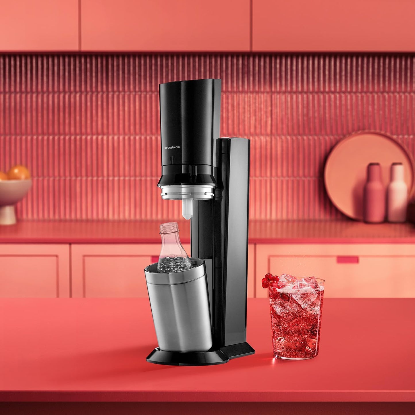 SodaStream Crystal 3.0 Wassersprudler mit 2x Quick-Connect CO2-Zylinder und 2x Glaskaraffen