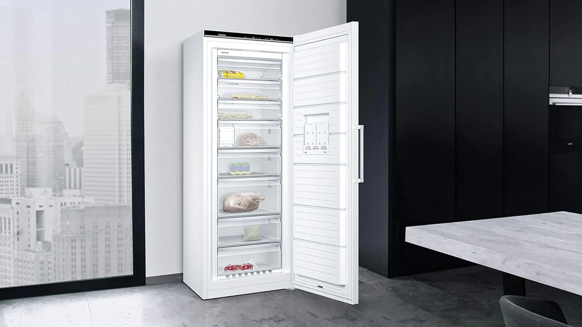 Siemens GS54NAWCV iQ500 Gefrierschrank, 176 x 70 cm, 327 L, noFrost nie wieder abtauen, bigBox Platz für großes Gefriergut, varioZone flexible Glas-und Schubladen, Weiß