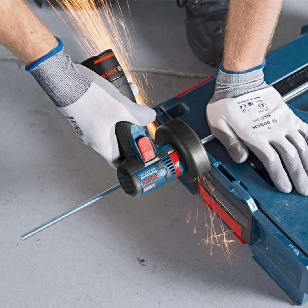 Professional 12V System Akku Winkelschleifer GWS 12V-76 (inkl. 2x 3.0Ah Akku, Schnellladegerät GAL 1230 CV, 1x Carbide Multi Wheel, 2x Trennscheibe Expert for Inox, L-BOXX2)