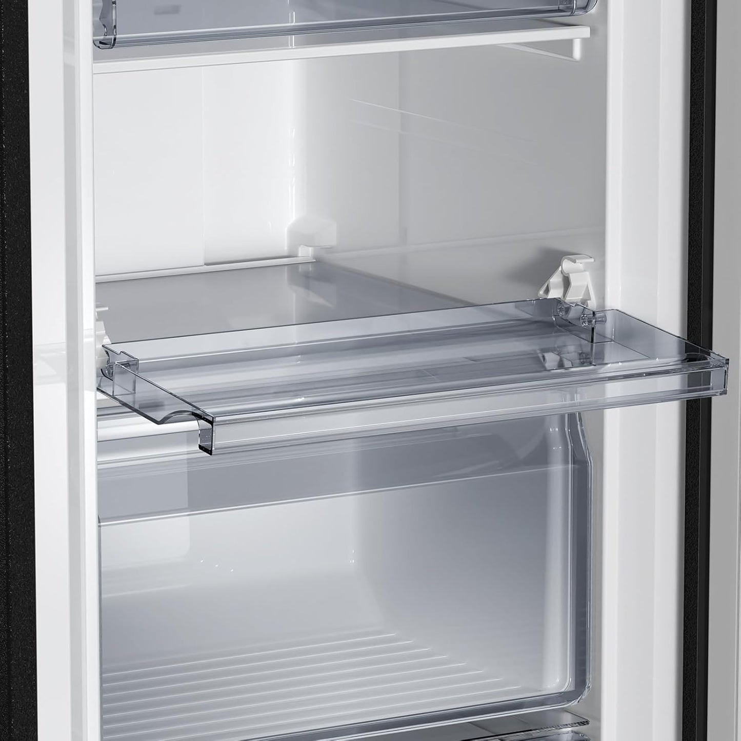 CHiQ FSD166NE4E Gefrierschrank 166 L, No Frost Technologie, Wechselbarer Türanschlag, Schwarzer Edelstahl, 144cm Höhe