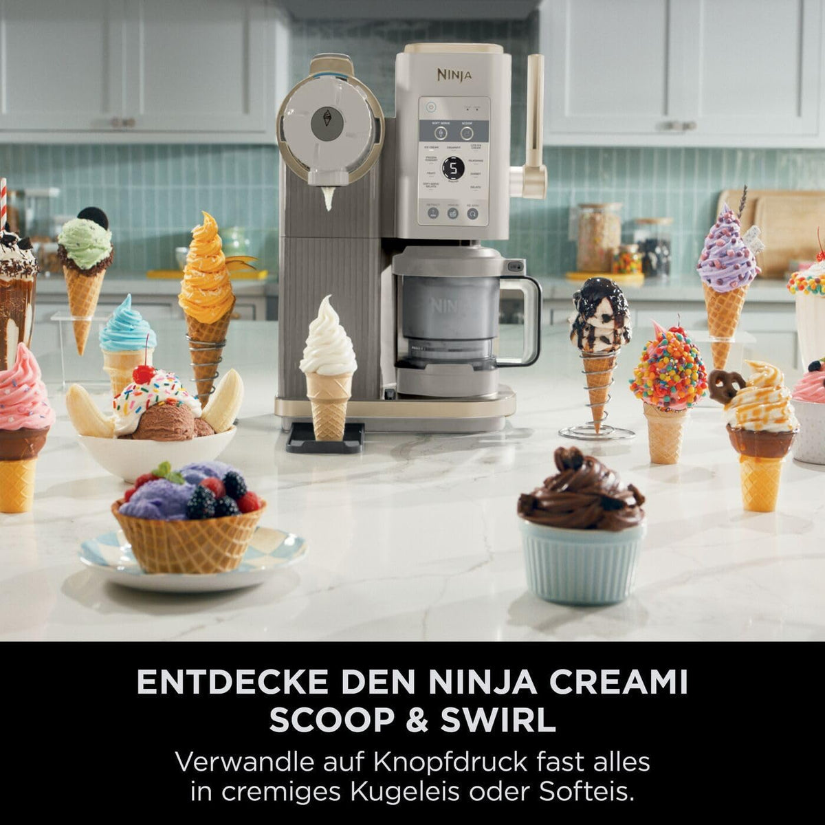 Ninja CREAMi Scoop & Swirl Eismaschine mit 2 Behältern, 13 Funktionen, für Eiscreme, Softeis, Gelato, Sorbet, Milchshakes und mehr, mit Mix-In-Funktion, Stone Gold NC701EUSTGD